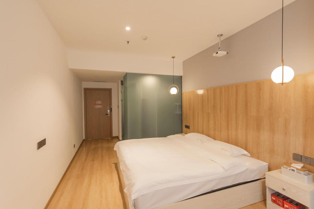 Fangorn Hostel Chongqing Exterior photo